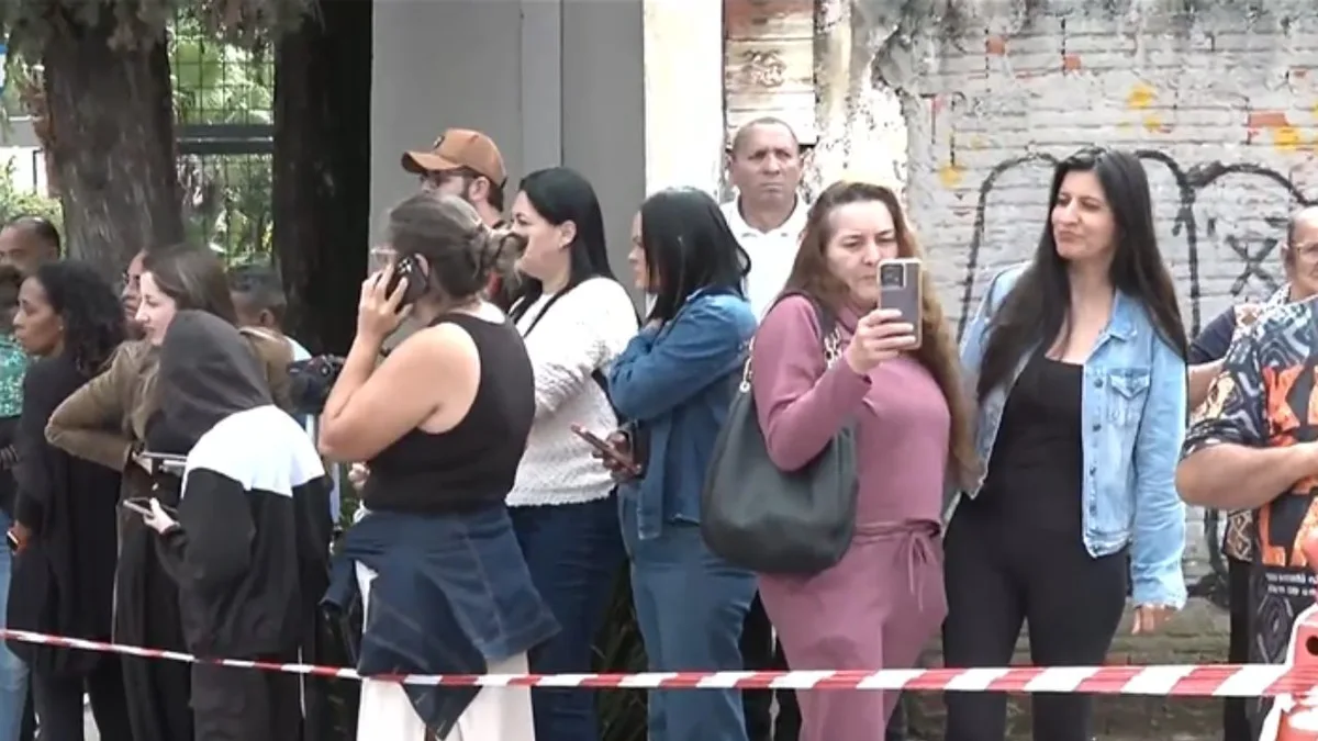 Fãs acompanham em Sorocaba despedida reservada de Rick
