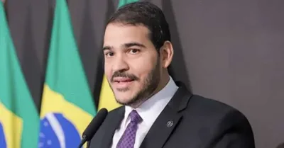 AGU avalia recorrer contra afastamento do diretor-geral da Polícia Federal