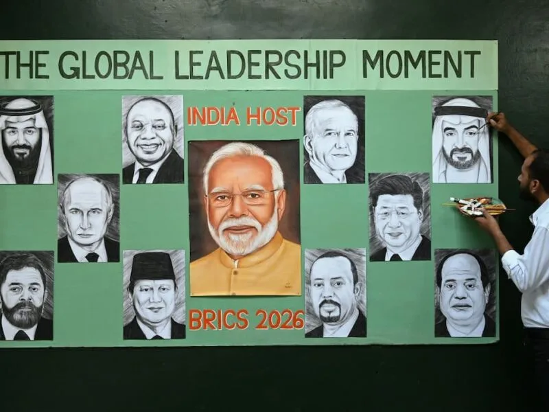 Cúpula dos BRICS reúne líderes em meio a disputas sobre Irã e Ucrânia