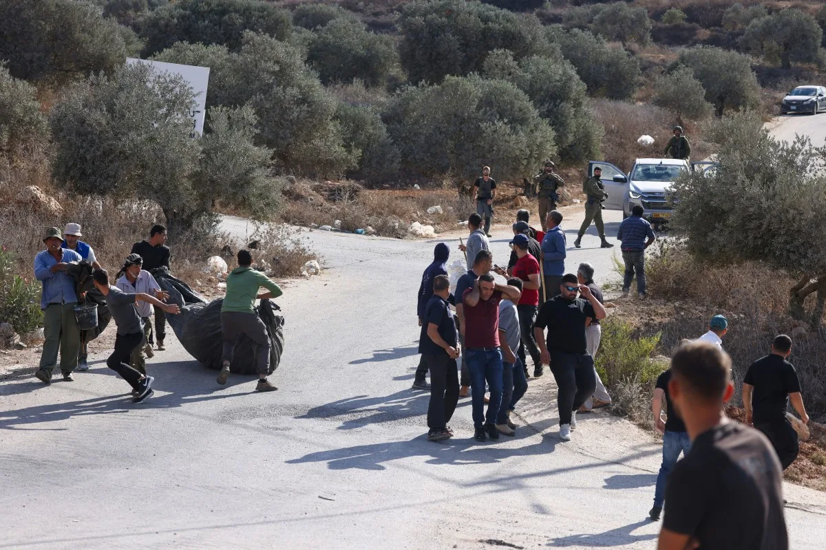 Jovem palestino morre baleado em confronto com colonos ou soldados na Cisjordânia