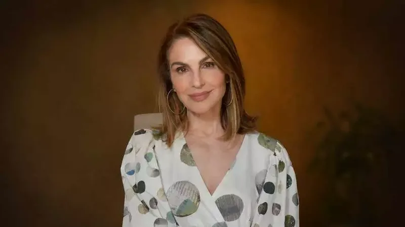 Toia Lemann leva obras de arte para coleções de roupas