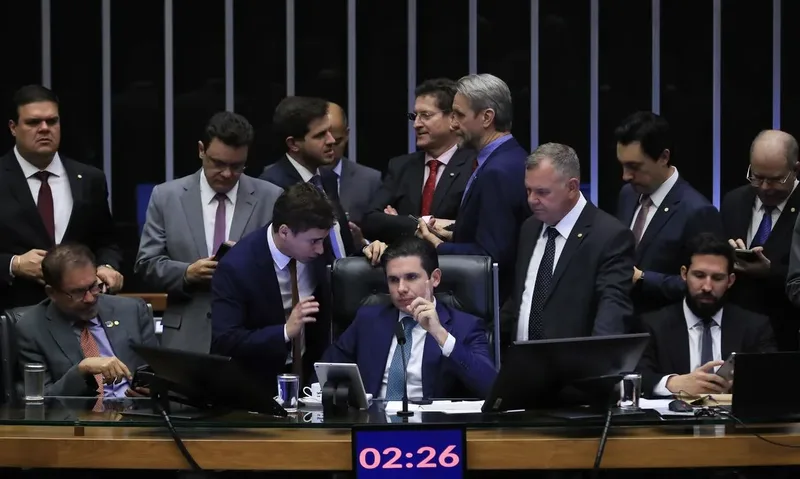 Como deputados de Minas Gerais votaram em projetos ambientais e constitucionais