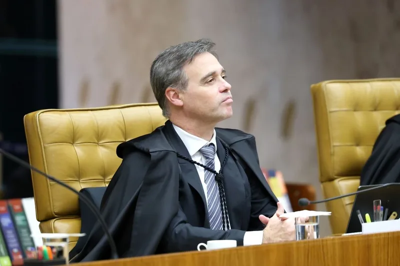 Celular de Daniel Vorcaro segue sob custódia da Polícia Federal, diz Mendonça