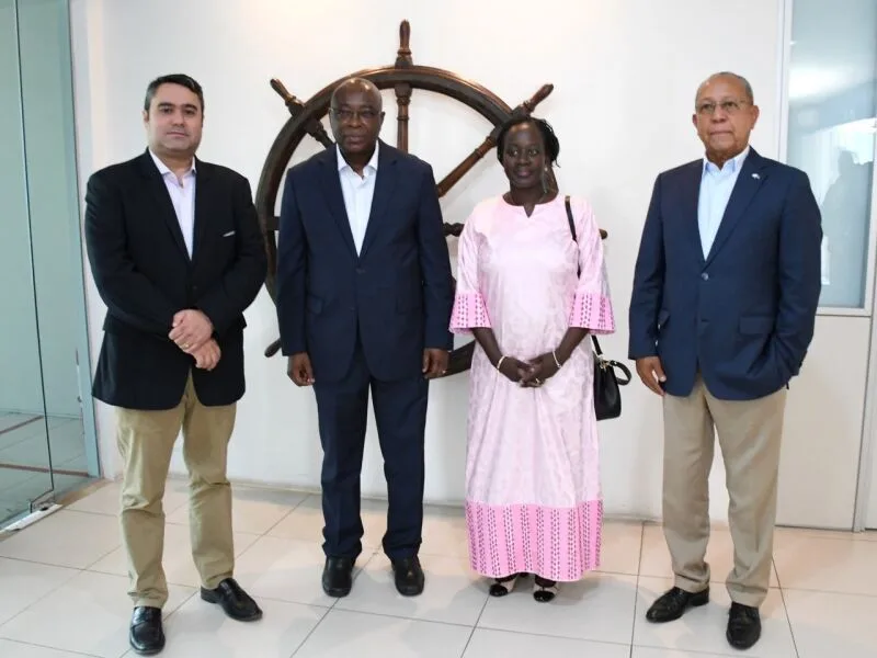 Porto do Recife discute comércio e turismo com embaixadores africanos