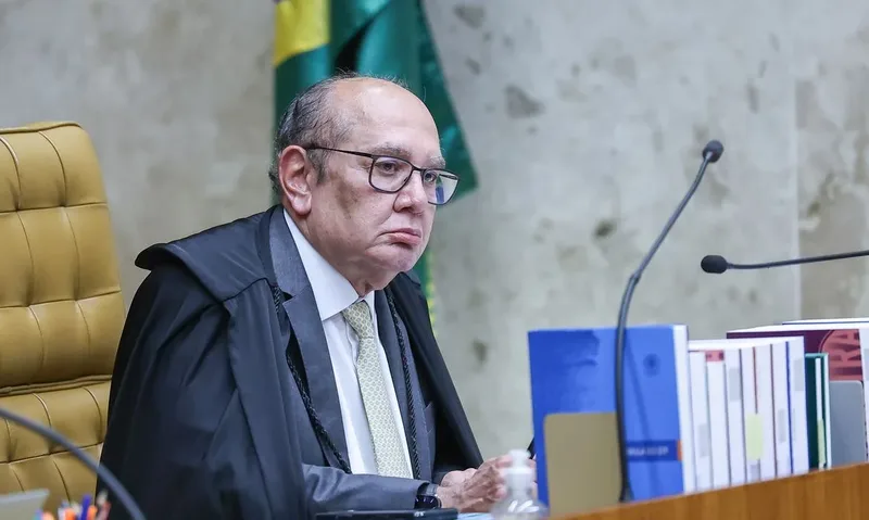 Ministros do STF divergem sobre acesso a dados do celular de Vorcaro