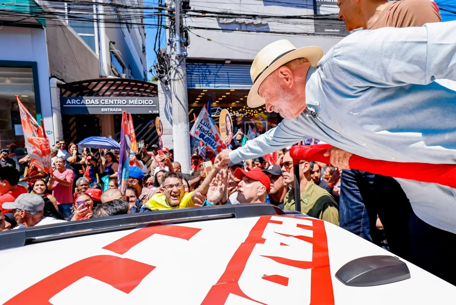 Analista vê disputa interna na direita e questiona ida de Lula a debate