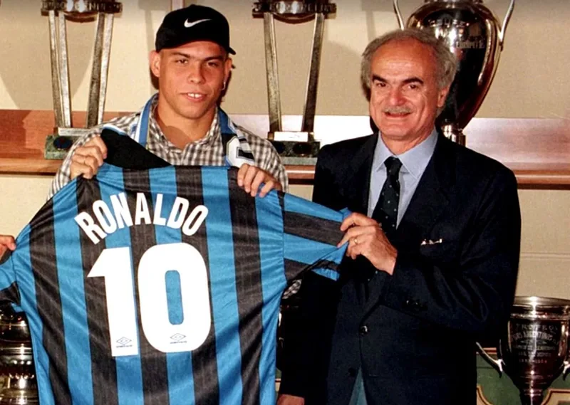 Sandro Mazzola, ídolo da Inter e campeão europeu pela Itália, morre aos 83 anos