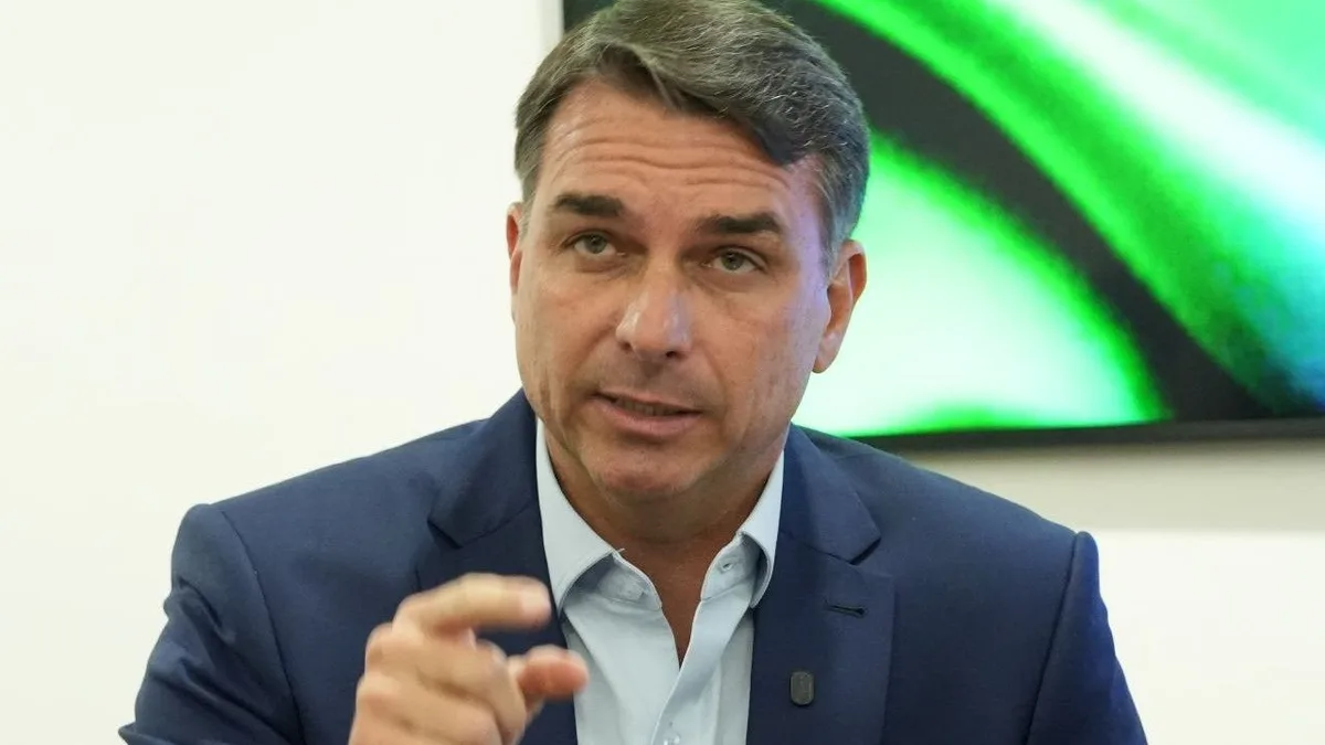 Novo formaliza apoio a Flávio Bolsonaro no segundo turno presidencial