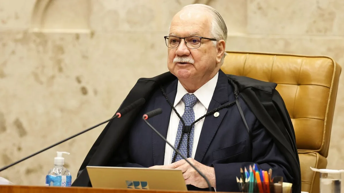 Fachin diz que STF não analisa responsabilidade penal de Moraes agora