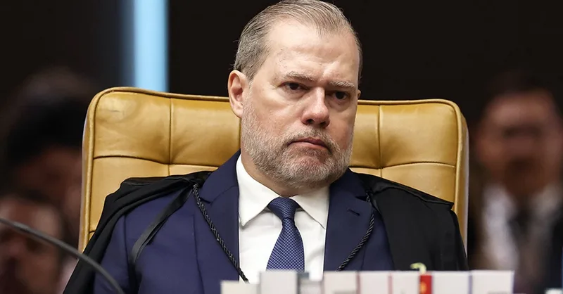 Toffoli declara suspeição por foro íntimo no caso Banco Master