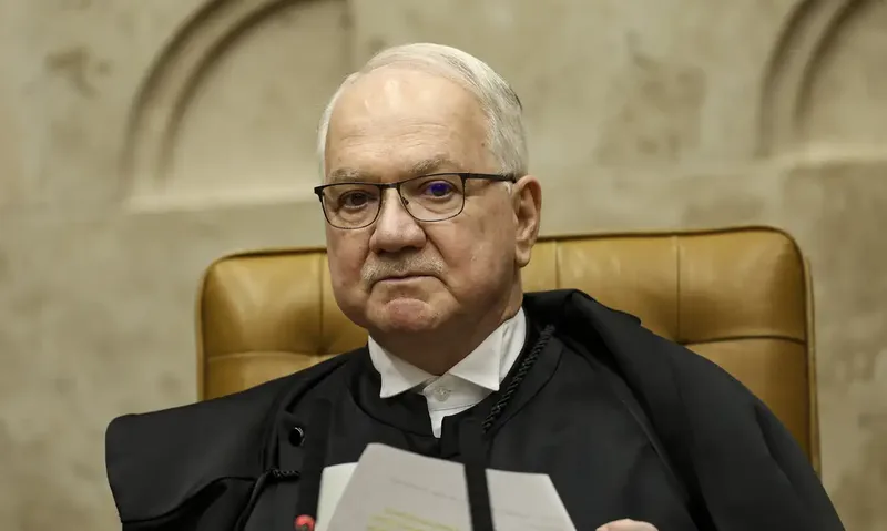Fachin cobra da PF dados sobre custódia de conteúdo extraído de celular
