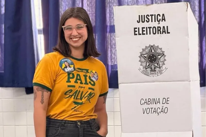 Representação acusa deputada eleita em SP de transfobia contra Erika Hilton