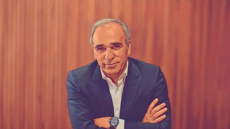 Desempenho da SPX recua enquanto Rogério Xavier volta a publicar análises