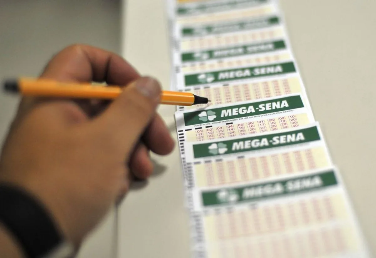 Mega-Sena tem prêmio estimado em R$ 102 milhões nesta quinta-feira