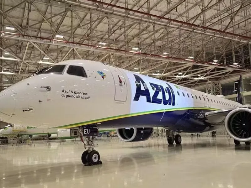 Falha no GPS afeta jatos E2 da Embraer e cancela mais de 80 voos