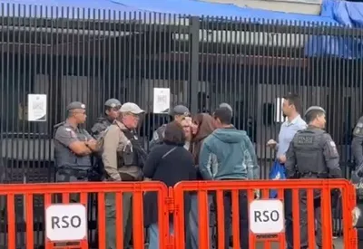 Suspensão de entrevistas de visto surpreende viajantes no consulado dos EUA em São Paulo