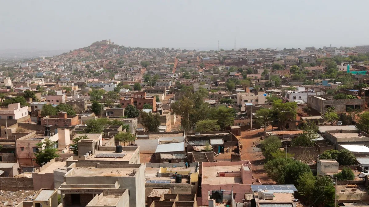 Ataque do JNIM deixa mais de 100 soldados mortos no Mali