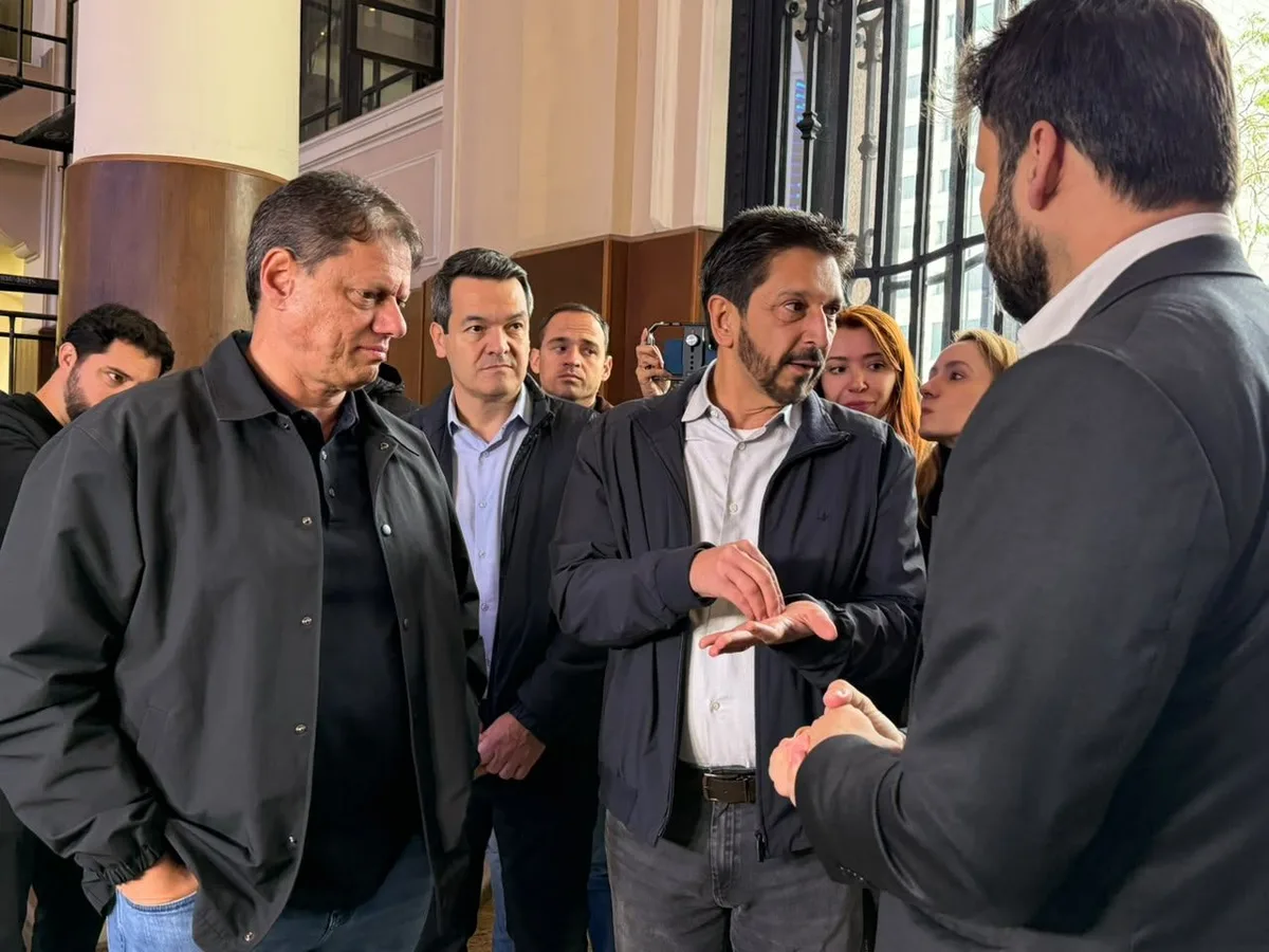 Tarcísio anuncia centro integrado de inteligência para a segurança em São Paulo
