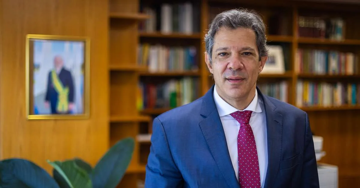 Haddad prevê liberdade de Vorcaro em eventual governo de Flávio Bolsonaro