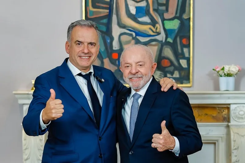 Lula e Orsi discutem apostas, carne e integração entre Brasil e Uruguai