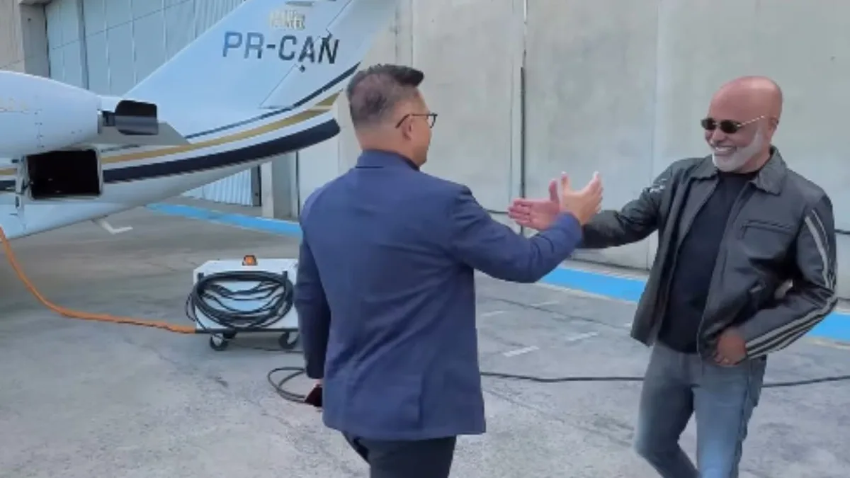 Helicóptero com cantor Rick perde contato após decolar de Porto Belo