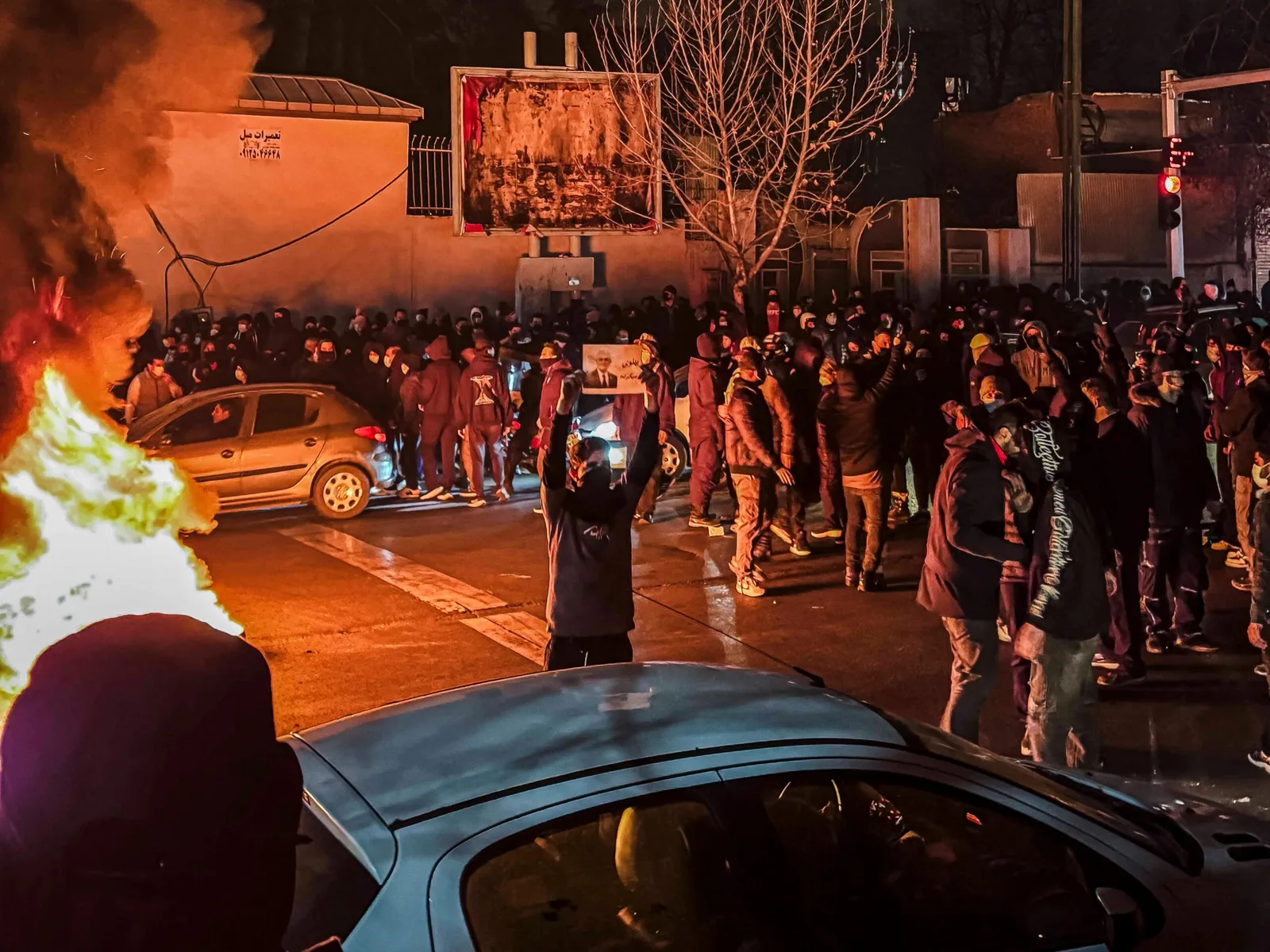 Irã diz ter neutralizado terminais Starlink durante protestos de janeiro
