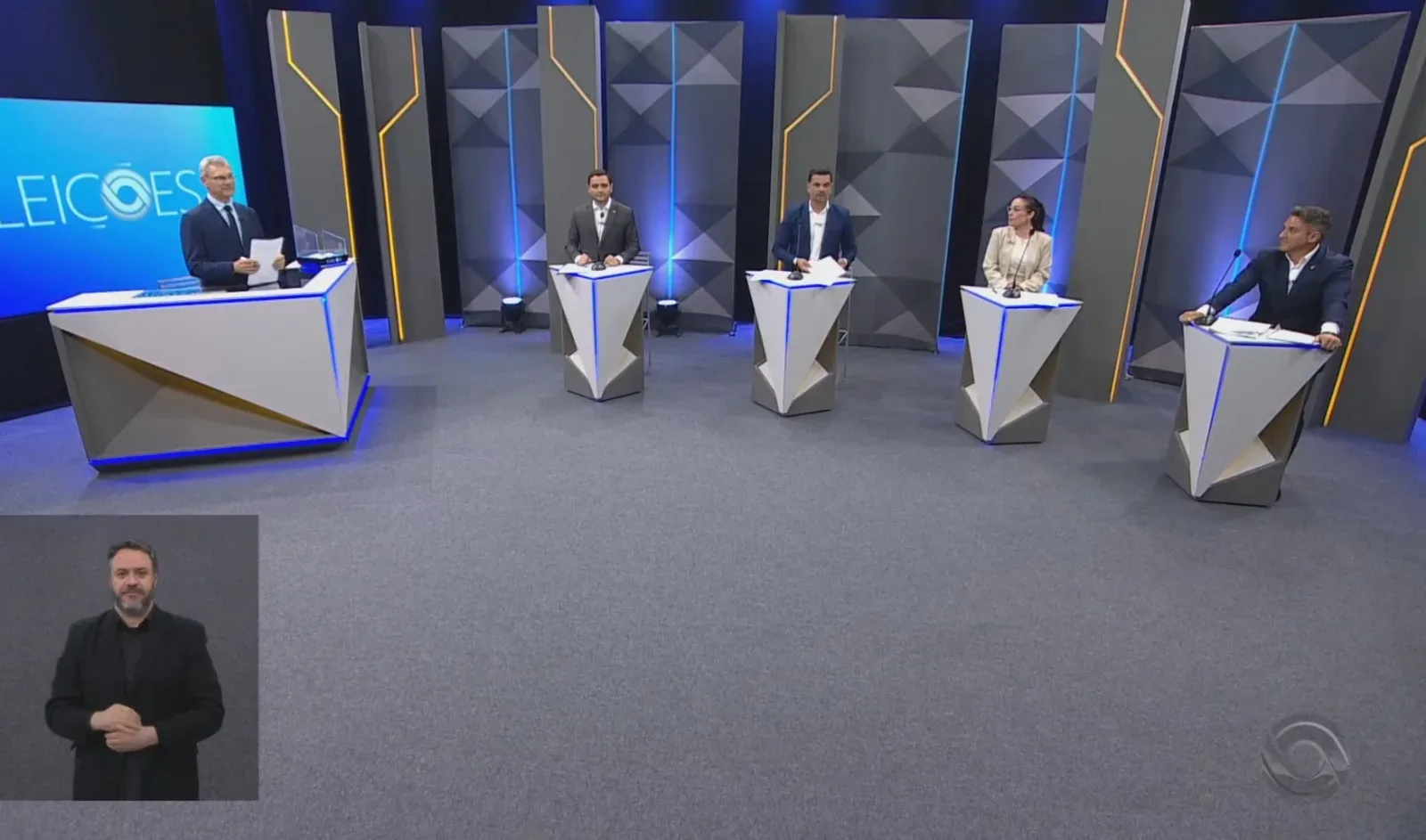 Debate no Rio Grande do Sul expõe divergências entre candidatos ao governo