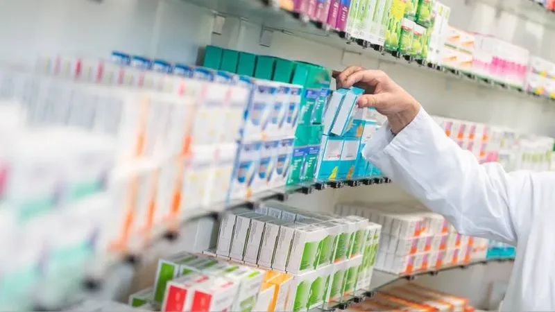 Farmácias podem ganhar novas frentes com remédios orais e serviços de saúde