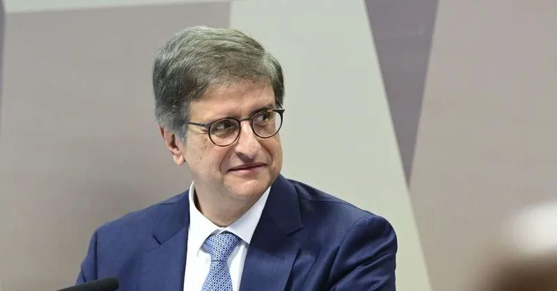 ADPF questiona atuação de Gonet em caso que envolve diálogos com Vorcaro