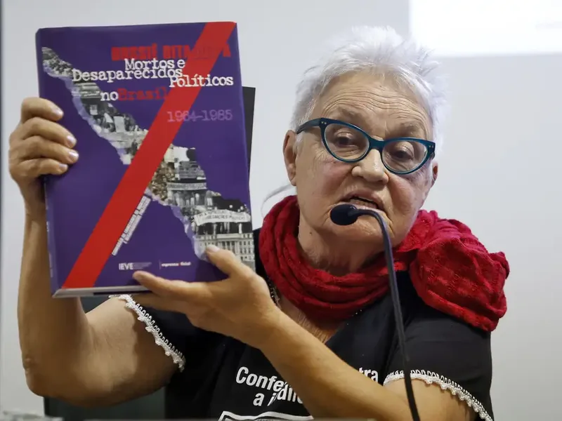 Dilma homenageia Amelinha Teles e destaca luta contra a ditadura
