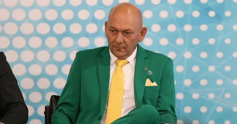 Justiça restringe manifestações políticas de Luciano Hang em eventos da Havan