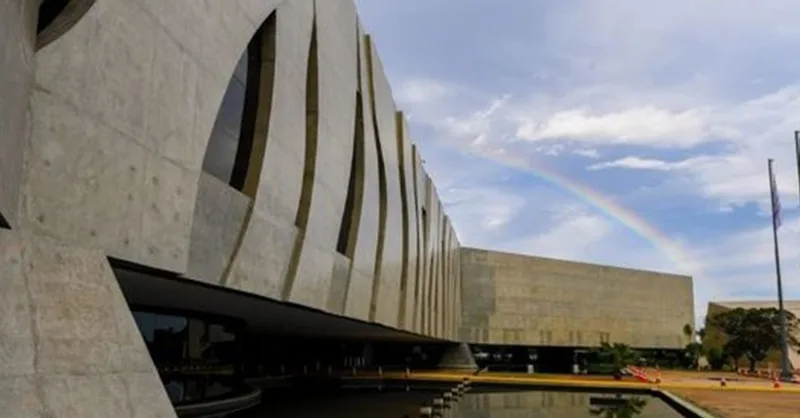 STJ analisará inclusão de gorjetas no cálculo do Simples Nacional