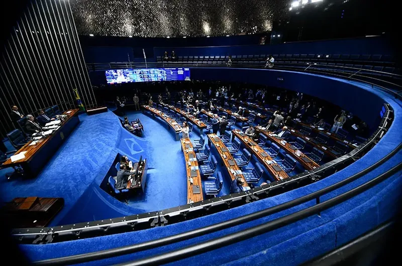 Por que Quaest e Paraná Pesquisas exibem percentuais distintos no Senado do Rio