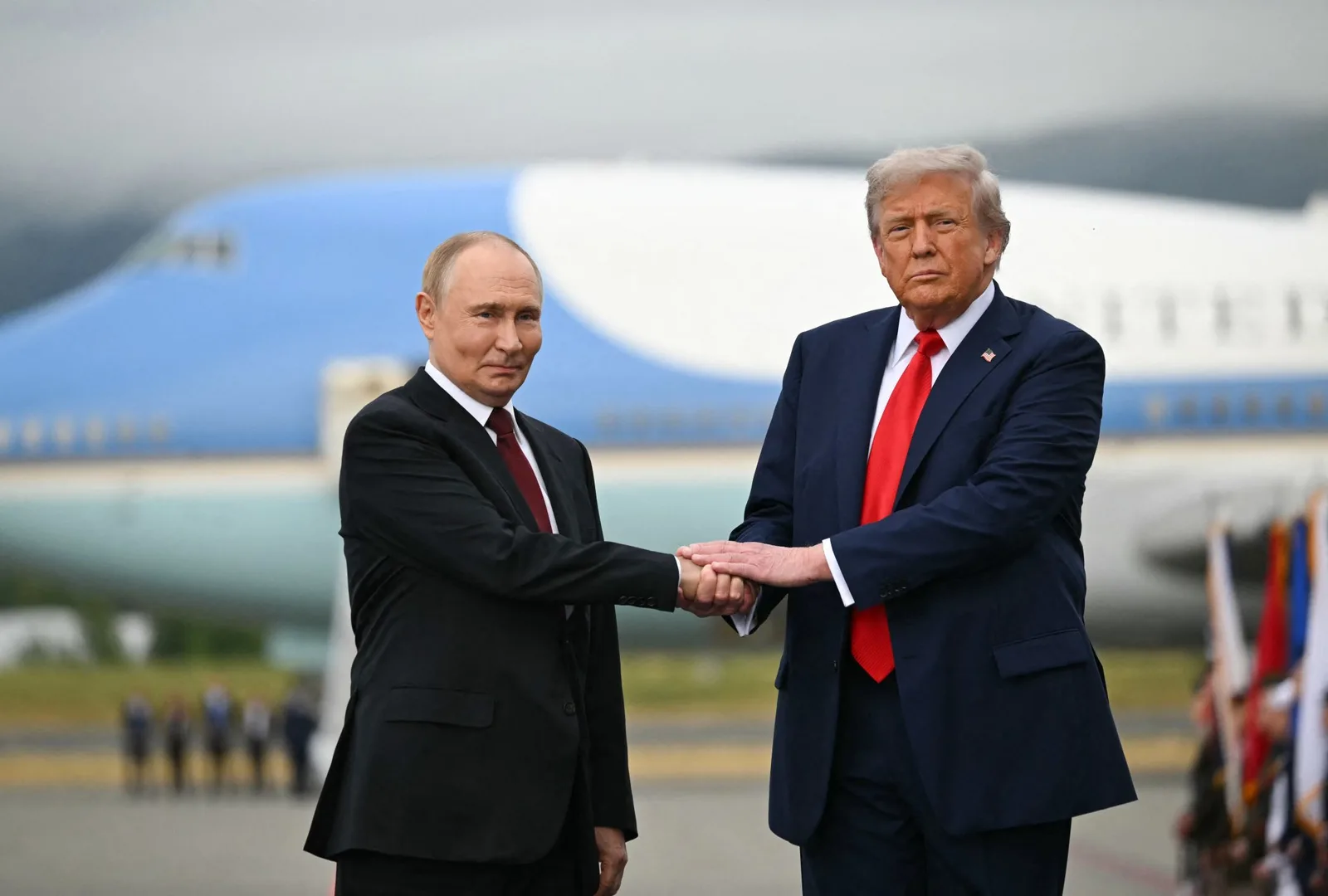 Trump prevê retomada dos laços entre Washington e Moscou após guerra na Ucrânia