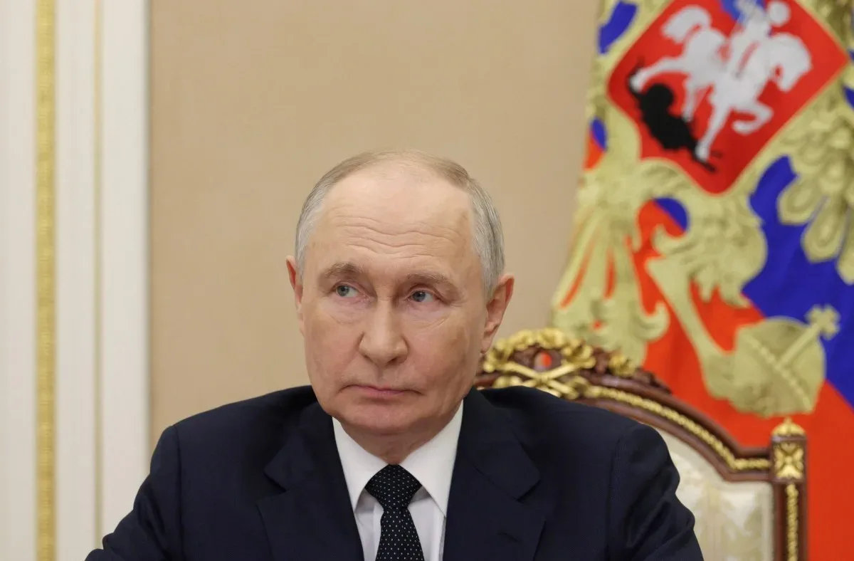 Putin afirma disposição para retomar laços com a Europa e promete resposta a hostilidades