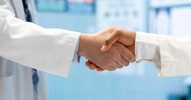 ClarkeModet compra Passarini Group em expansão regulatória no setor de saúde
