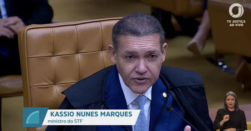 Presidente do TSE não participará de análise sobre investigação de Moraes