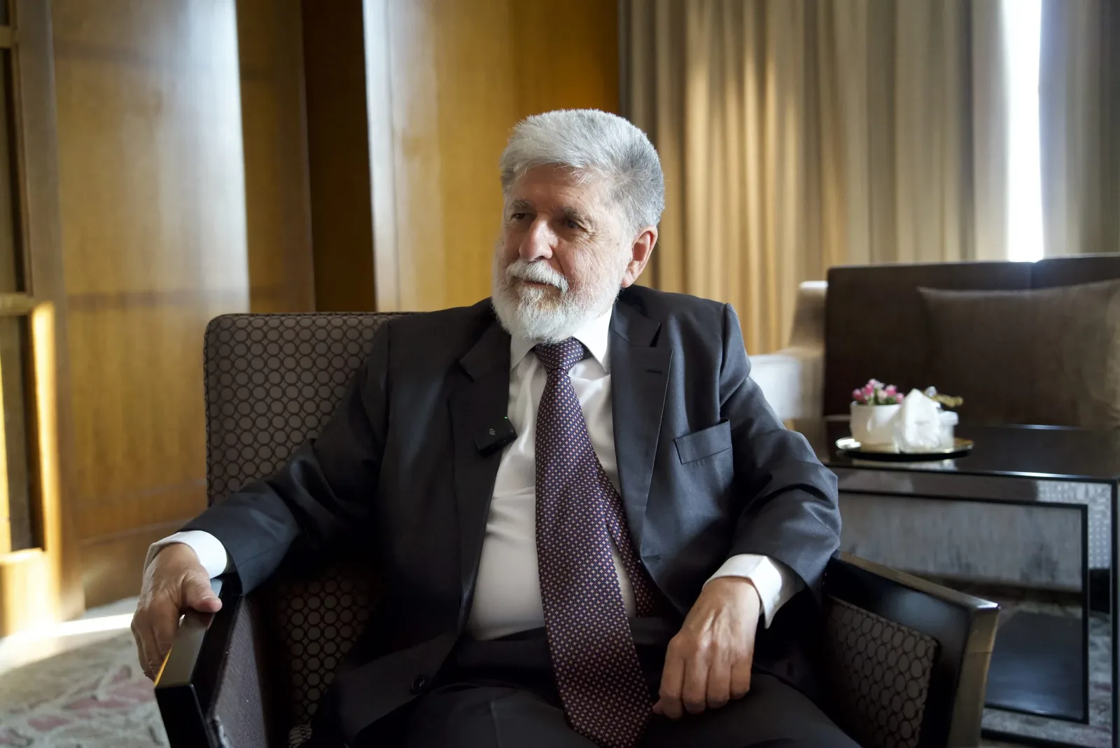 Amorim defende atenção do Brasil a riscos de intervenção externa