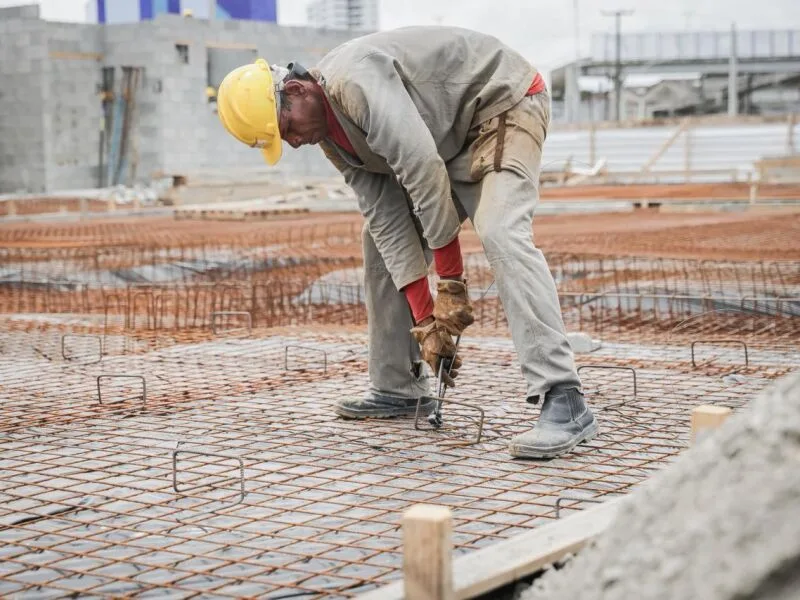 Custo da construção sobe 0,44% em agosto, informa o IBGE