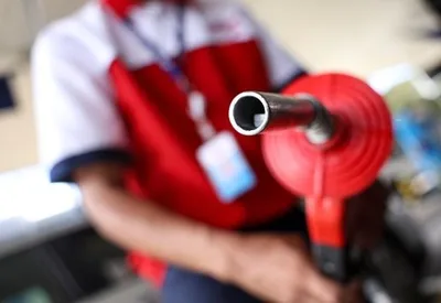 Governo estende por 30 dias subsídio de R$ 2,12 ao litro do diesel