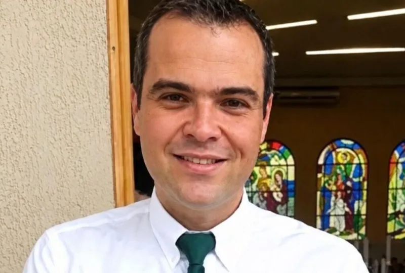 Advogado morre após estrutura de quadra ruir durante temporal em Umuarama