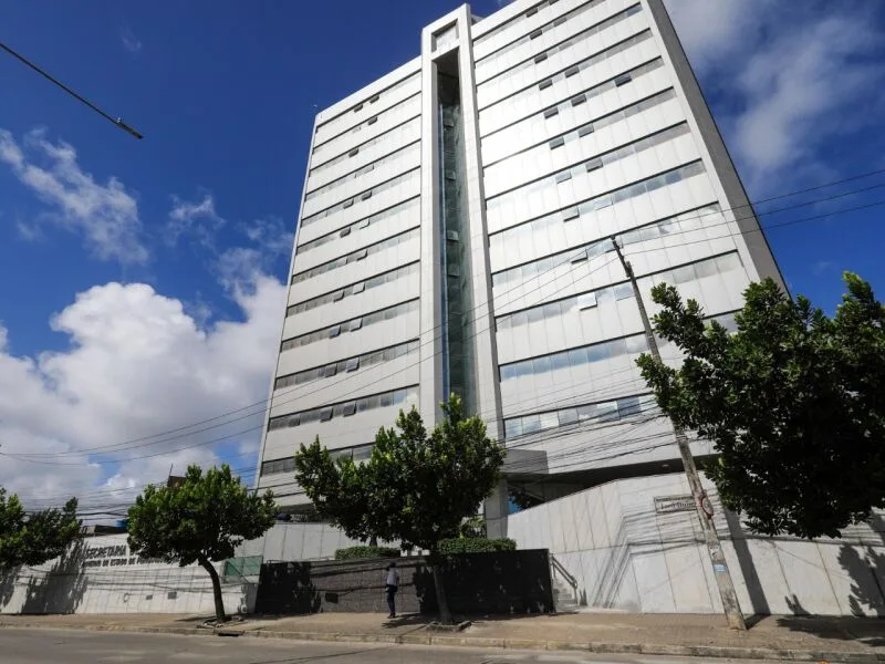 Pernambuco anuncia leilão de 72 lotes com veículos e sucatas