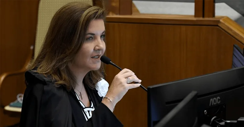 Ministra do STJ cobra políticas para jovens que deixam acolhimento