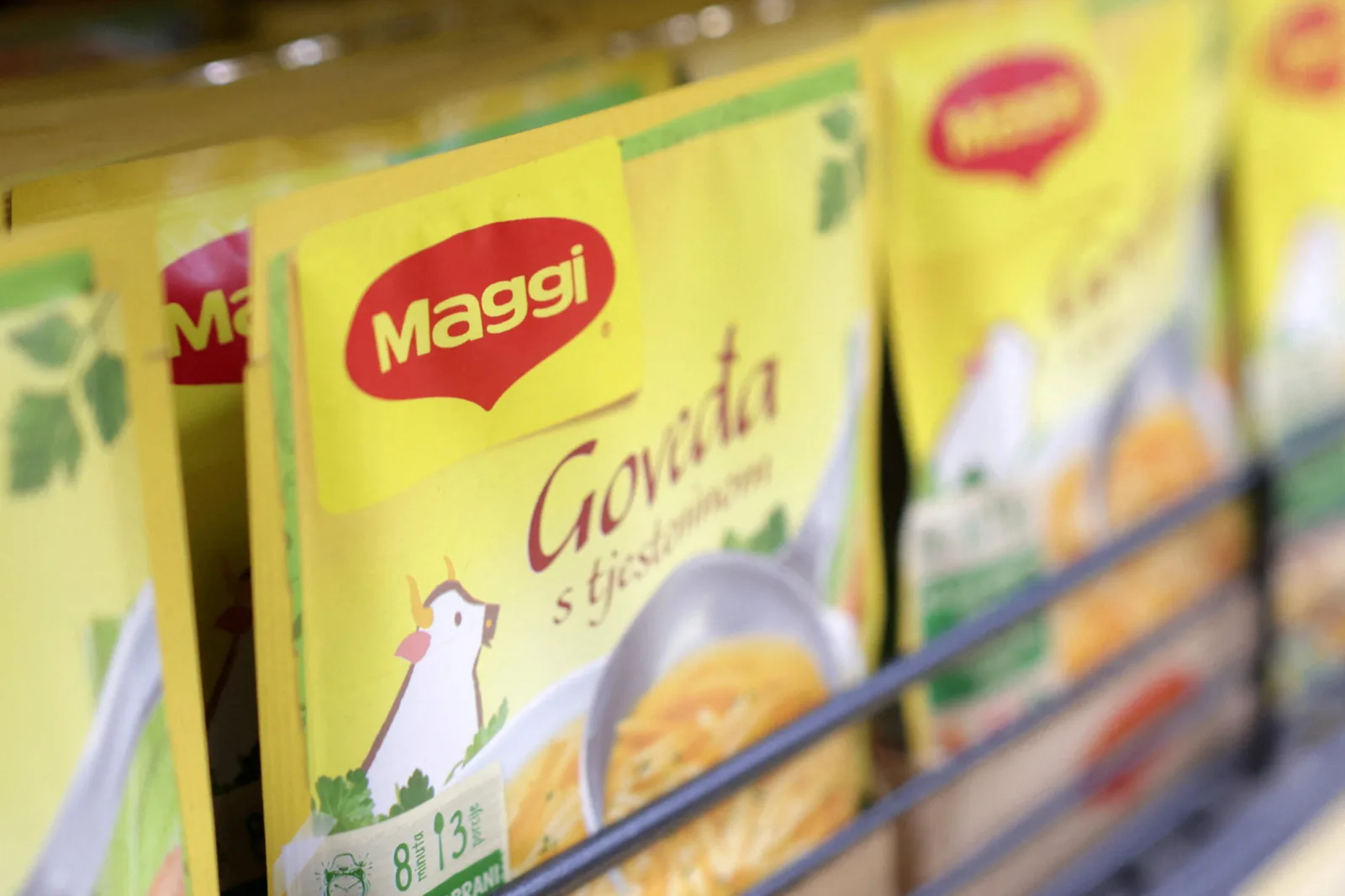 Putin coloca ativos da Nestlé e da Auchan sob controle temporário na Rússia