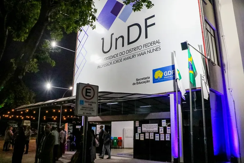Agenda para a UnDF cobra autonomia, recursos e apoio permanente aos estudantes
