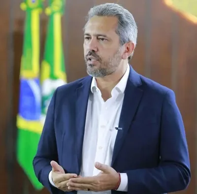 Elmano aparece à frente de Ciro na corrida pelo governo do Ceará
