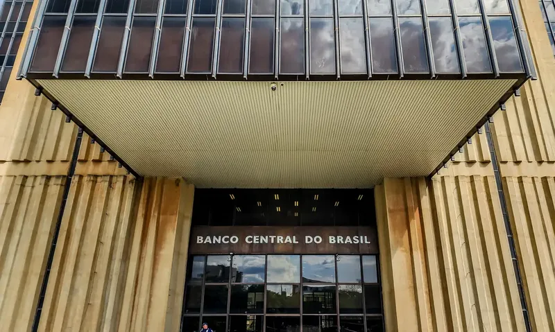 Juros altos têm efeito limitado sobre a inflação, afirma economista