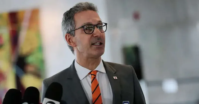 Zema propõe depósito de R$ 1.000 para crianças nascidas no Brasil