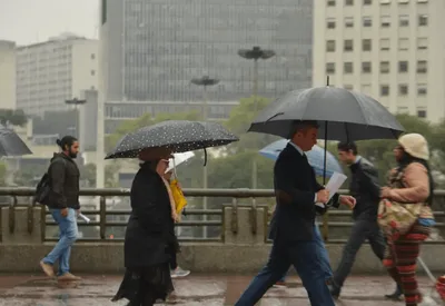 Sudeste terá chuva intensa nesta terça; frio favorece geada no Sul