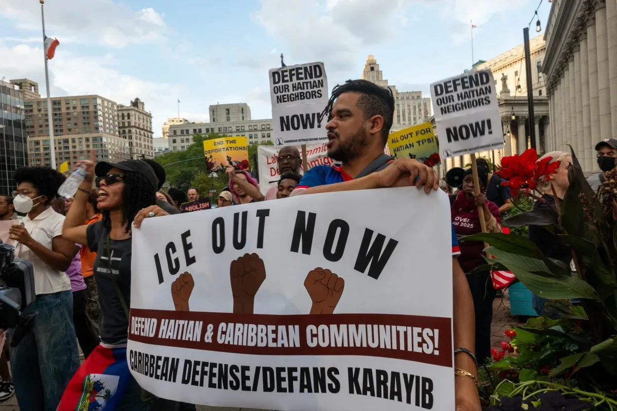 Deportados haitianos chegam sem pertences e sem apoio para voltar para casa